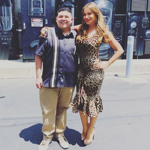 sofia vergara outfits