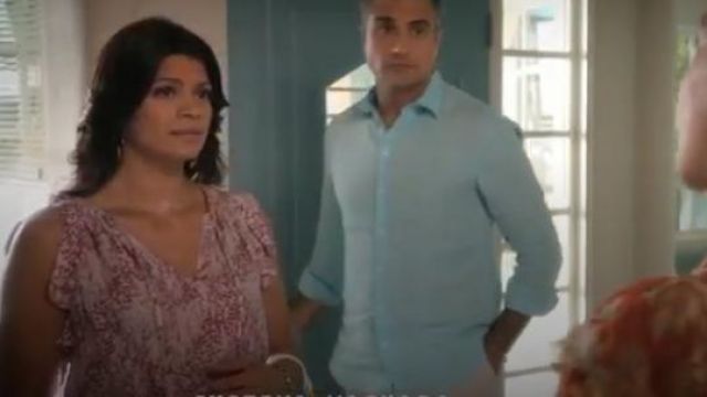 Ramy Brook Rose Donnie Haut porté par Xiomara Villanueva (Andrea Navedo) dans Jane the Virgin (Saison 05, Épisode 19)