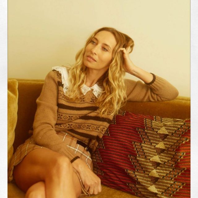 The Mini plaid skirt of Alexandra Golovanoff on the account instagram of @alexandragolovanoff
