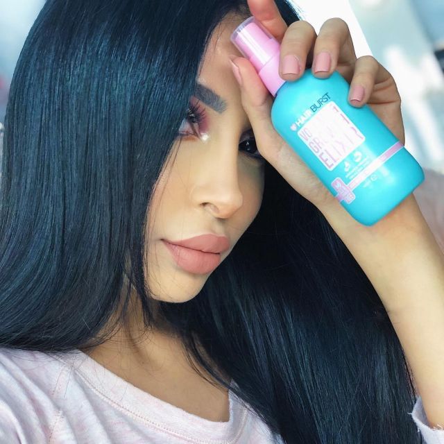 Le produit Hairburst Elixir Volume And Growth de Sananas sur le compte instagram de @sananas2106