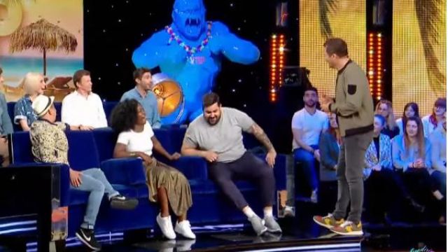 The slim jeans grey worn by Arthur in Friday, anything goes with Arthur