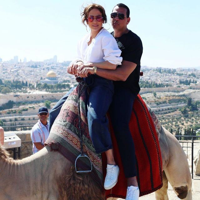 Brunello Cucinelli Belted High Rise Wide Leg Jeans worn by Jennifer Lopez Jerusalem, Israel August 2, 2019