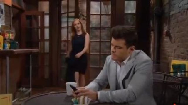MILLY Stretch Silk Rachel Dress Navy usado por Mariah Copeland (Camryn Grimes) como se ve en The Young, the Gay and the Restless AGOSTO 5, 2019