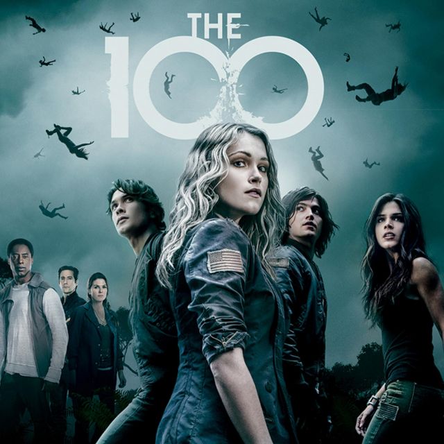 The jacket flocked American Flag from Clarke Griffin (Eliza Taylor) on the poster of season 1 of The 100