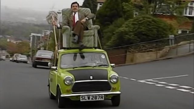 Green Mini Cooper used by Mr. Bean (Rowan Atkinson) in Mr. Bean (Season 01 Episode 09)
