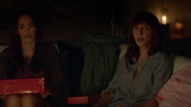 Joie Button Down Blue Chambray Grid Blouse worn by Gail Klosterman (Mary Steenburgen) in The Last Man on Earth (Season 03 Episode 03)