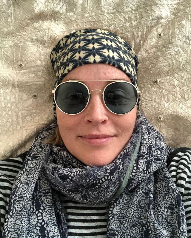 El marco de gafas de sol de Sharon Stone en su cuenta de Instagram @sharonstone