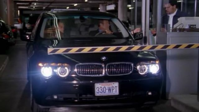 BMW driven by Dr. Frasier Crane (Kelsey Grammer) in Frasier (S10E02)