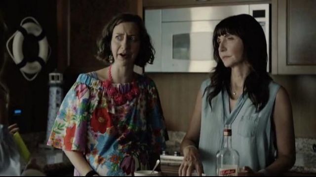 Frank & Eileen Blue Sleeveless Button Down Shirt worn by Gail Klosterman (Mary Steenburgen) in The Last Man on Earth (Season 04 Episode 03)