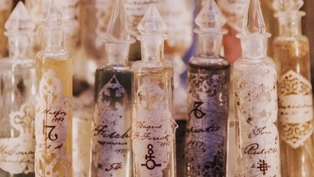 Les Fioles De Potions Magiques Dans Harry Potter Et La Coupe De Feu Spotern