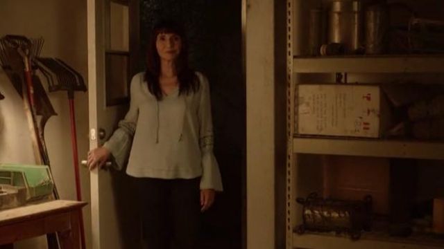 Cupcakes and Cashmere Kendi Embroidered Chambray Top worn by Gail Klosterman (Mary Steenburgen) in The Last Man on Earth (S04E10)