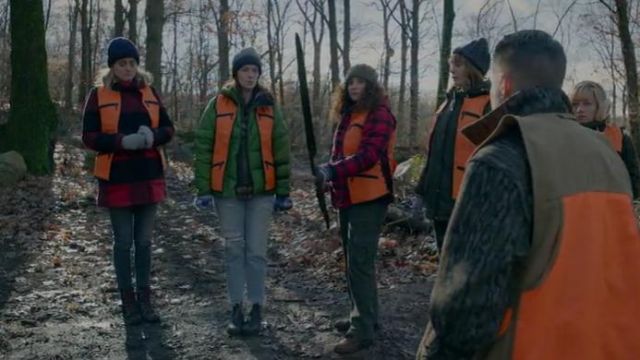 Kodiak Surrey II Hiking Boot Black worn by Piper Chapman (Taylor Schilling) in Orange Is the New Black (S07E08)