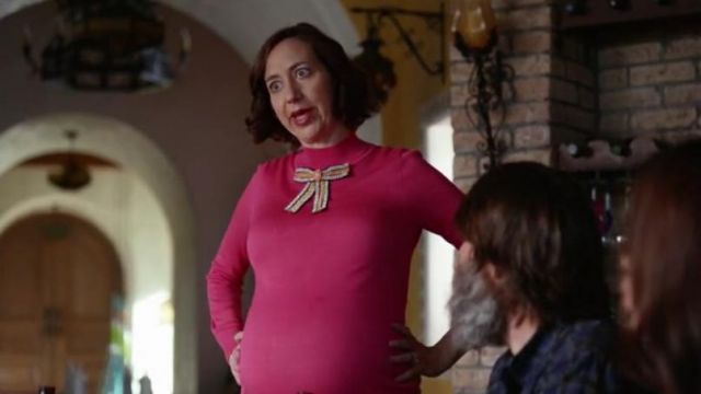 Maternity Jumper With High Neck in Pink worn by Carol Pilbasian (Kristen Schaal) in The Last Man on Earth (S04E13)