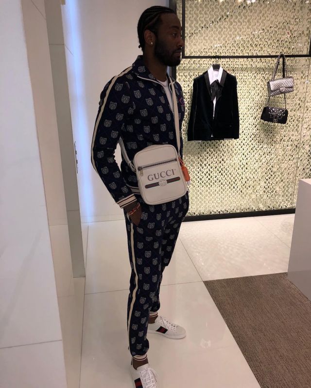The tracksuit jacket John Wall on his account Instagram @johnwall