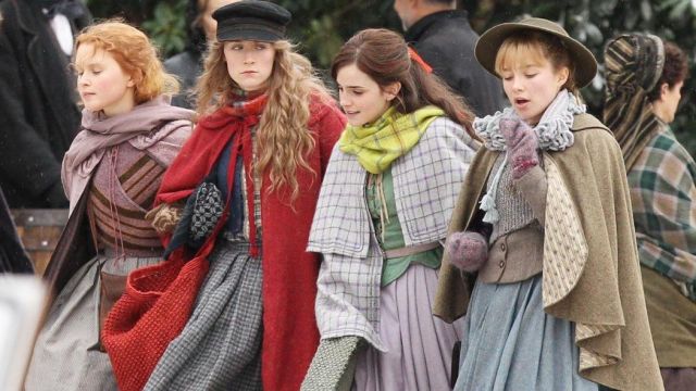 La jupe rose de Meg March (Emma Watson) dans Little Women