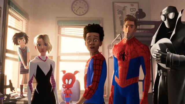 Le costume de Kimiko Glenn (Peni Parker) dans Spider-Man: New Generation
