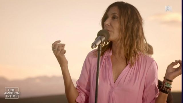 The tunic pink fluid and col mao of Zazie in An ambition to intimate the 12.08.2019
