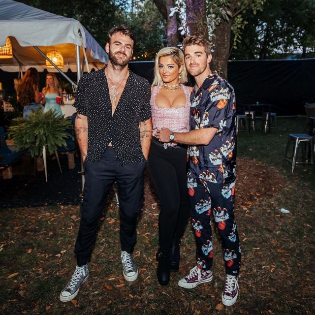 The Short-Sleeved Shirt, Embroidered with Sequins -Saint Laurent de Alex Pall on the account Instagram of @thechainsmokers