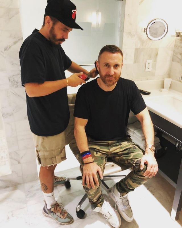 Le Pantalon Camouflage de David Guetta sur le compte Instagram de @davidguetta
