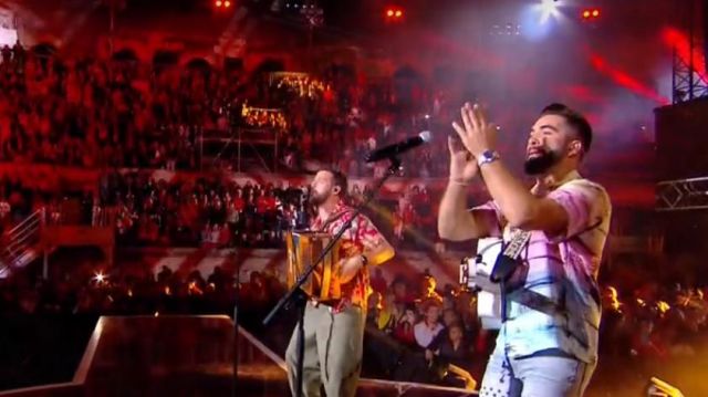 The Printed Shirt with short Sleeves (Kendji Girac) in The Song
