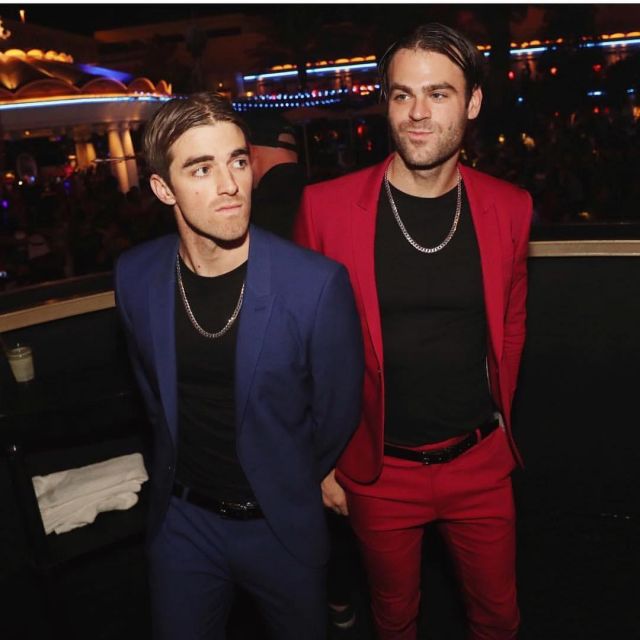 The Suit Pants red of Alex Pall on the account Instagram of @thechainsmokers