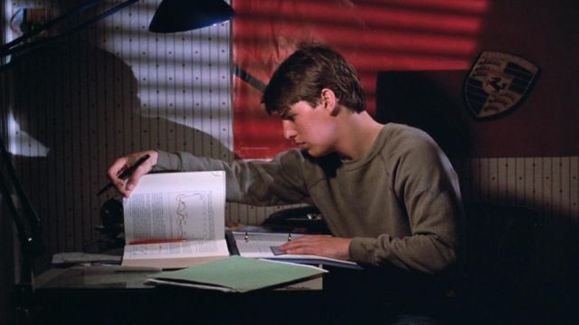 Desk Lamp used by Joel (Tom Cruise) in Risky Business