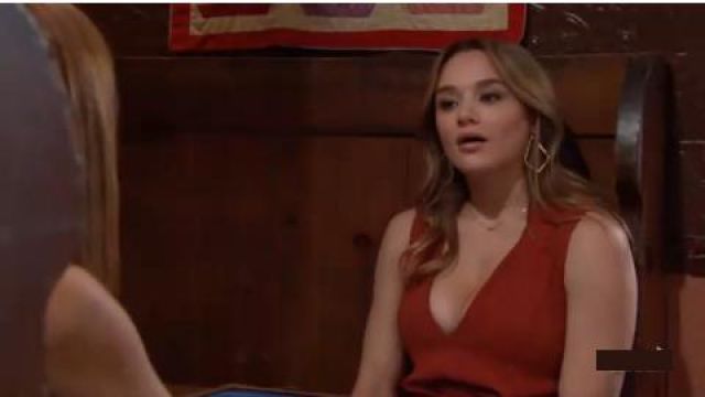 Kendra scott Rose Gold Drop Ear­rings worn by Summer Newman (Hunter King) as seen on The Young and the Restless August 15, 2019