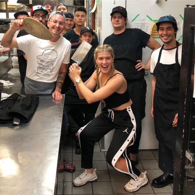 The Pants of tennis jordan of Eugenie Bouchard on the account Instagram of @geniebouchard