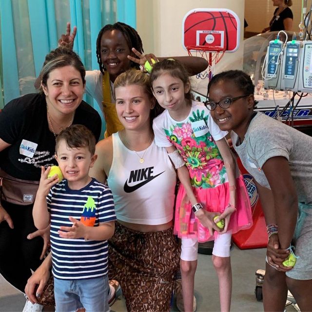 Le haut Nike blanc de Eugenie Bouchard sur le compte Instagram de @geniebouchard