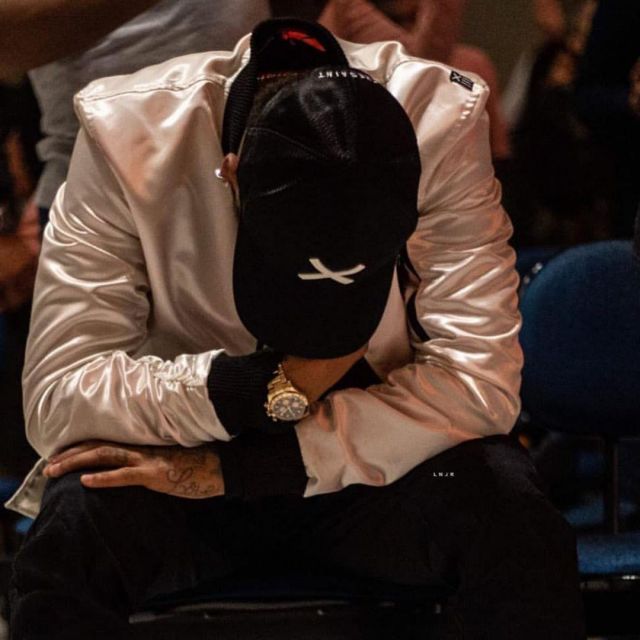 Black cross cap worn by Neymar on his Instagram account @neymarjr