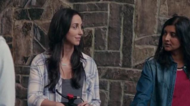 Rails White and Grey Plaid Shirt worn by Kate Foster (Catherine Reitman) in Workin' Moms (S02E07)