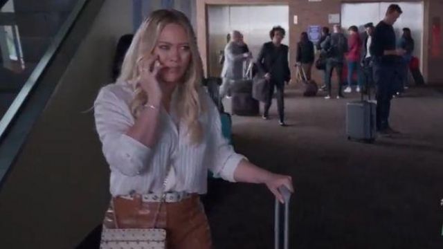 Isabel Marant Luke Belt worn by Kelsey Peters (Hilary Duff) in Younger (S06E10)