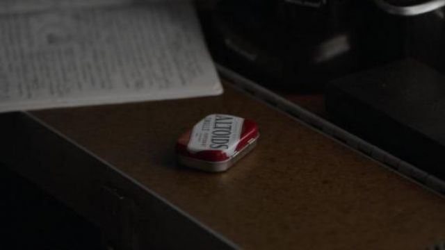 Altoids mints used by Dr. Hank Pym (Michael Douglas) in Ant-Man and the Wasp
