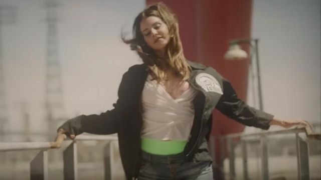 Bleu Denim Shirt porté par Lana Del Rey Lana Del Rey - Fuck It, I Love you & La Plus grande (Vidéo Officielle)