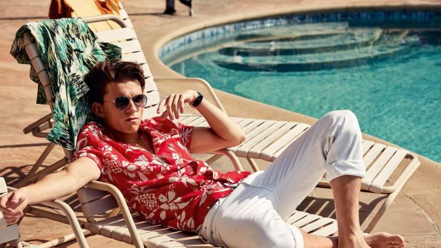 Red floral shirt worn by Tom Holland in GQ 2017 | Spotern