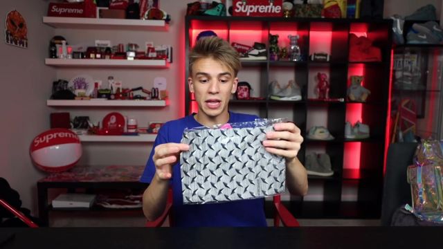 supreme diamond plate bandana