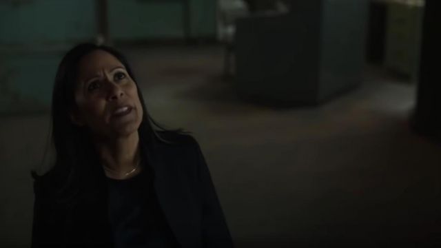 Miss Punctuality Black Blazer worn by Denise Christopher (Sakina Jaffrey) in Timeless (S02E01)