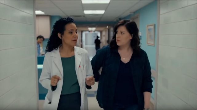 X Temp V Neck Tee worn by Allison Tolman in Emergence (S01)