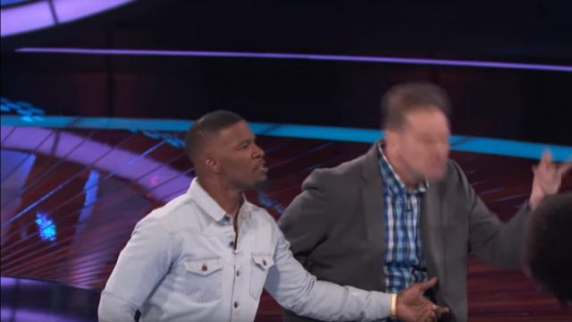 Light blue denim shirt worn by Jamie Foxx in Beat Shazam (S02E07)