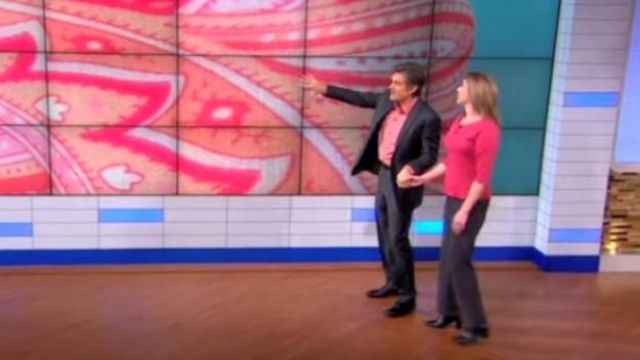 Pink shirt worn by Mehmet Oz on The Dr. Oz Show August, 21 2019