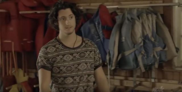 T-shirt black Printed aztec worn by Maximus (Lou-Pascal Tremblay) in Jeremiah (S01E04)