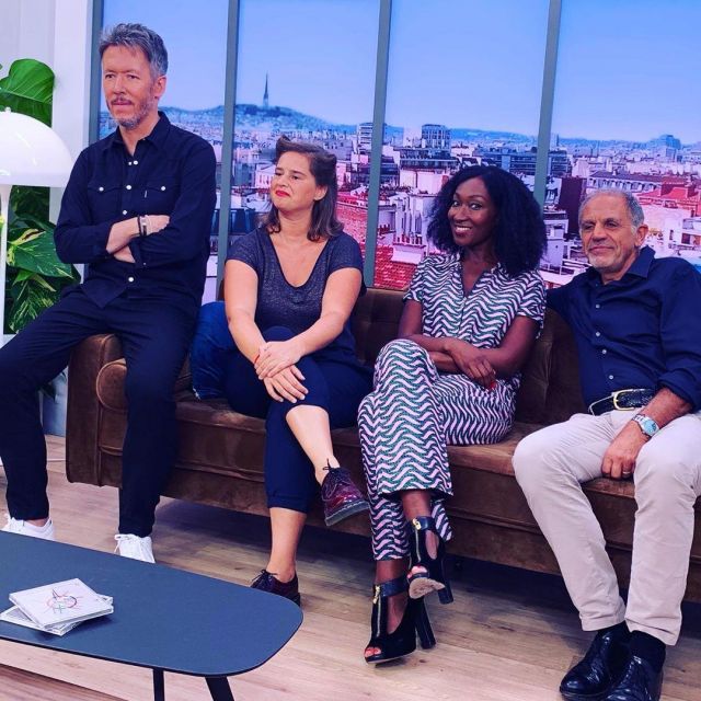 The shirt Majestic Mills worn by Jean-Luc Lemoine in the Samedi Laughing on France 3