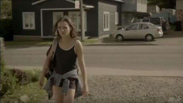 The mini short chestnut worn by Jeremiah (Karelle Tremblay) in Jeremiah (S01E06)