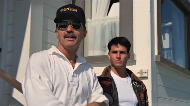Ray Ban caravan square sunglasses worn by Viper (Tom Skerritt) in Top Gun |  Spotern