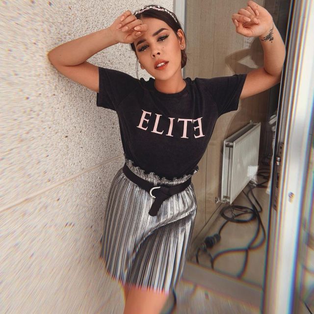 Le Tshirt "Elite" de Danna Paola sur son compte Instagram @dannapaola