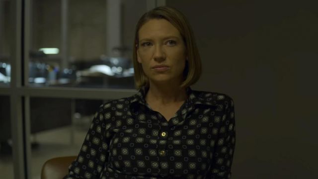 The blouse print vintage Wendy Carr (Anna Torv) in Mindhunter (S02E06 ...