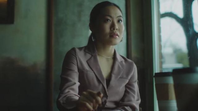 Silver necklace worn by Hana (Nicole Kang) in the series of Two-Sentence Horror Stories (S01)