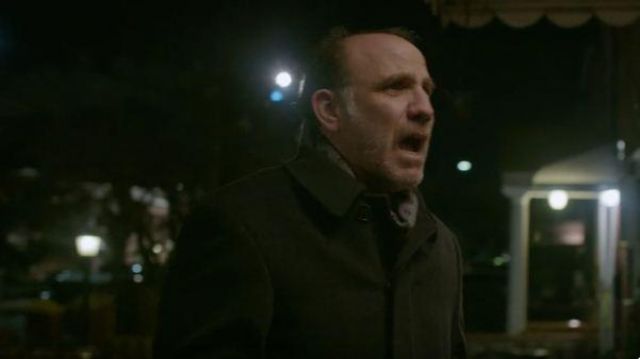 Maroon and Grey diamond printed scarf worn by (Nick Sandow) in Orange Is the New Black (S07E10)