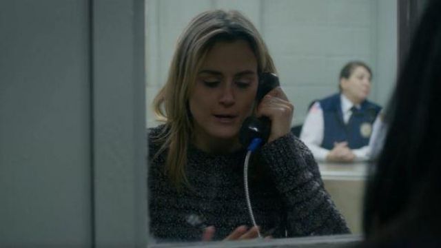 James Perse Grey Speckled Pullover Sweater worn by Piper Chapman (Taylor Schilling) in Orange Is the New Black (S07E12)