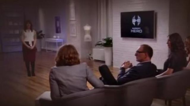 Tacón negro usado por Micki Krimmel en Project Runway: Fashion Startup S01E02